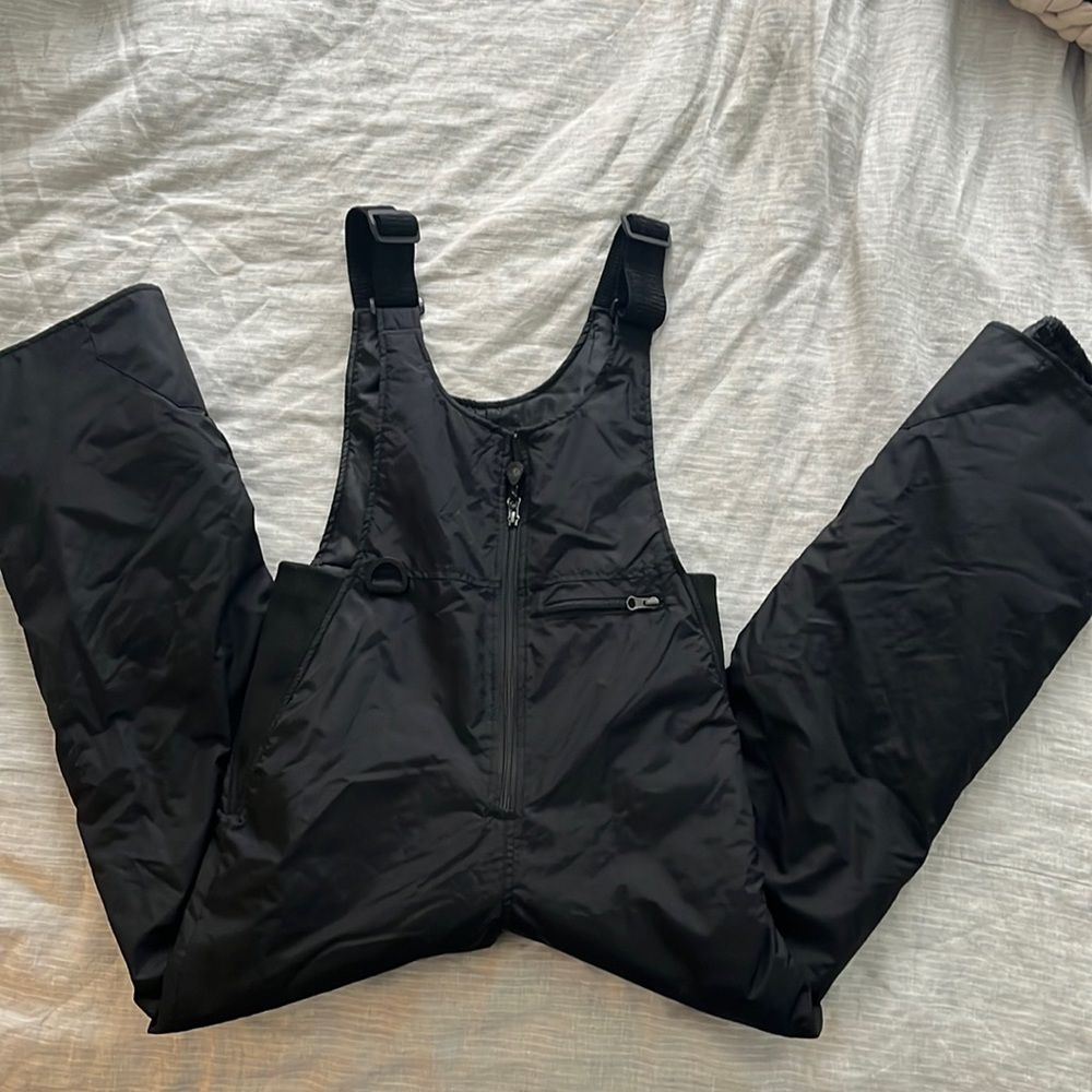 Girls Snow or Ski Bibs. Size Large in Black Brand: Outdoor Gear Fits like 10/12